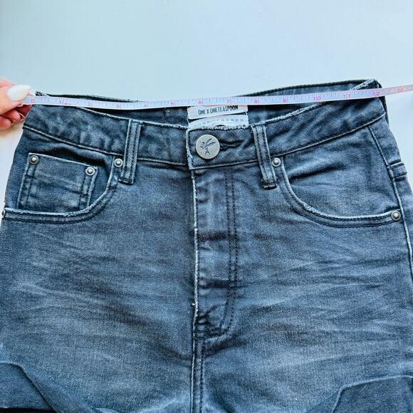 ONE TEASPOON High Long Rise Harlets Distressed Black Wash Denim Cutoffs Short 25 - Picture 6 of 11